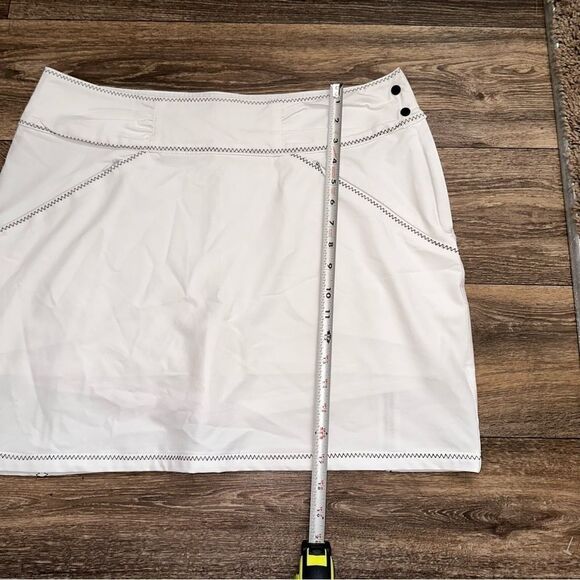 Antigua White Blue Stitching Desert Dry Xtra-Lite Athletic Skort Size 10 - Picture 4 of 6